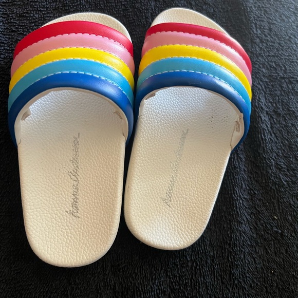 Sandals size 6/7 toddler! - Picture 9 of 10